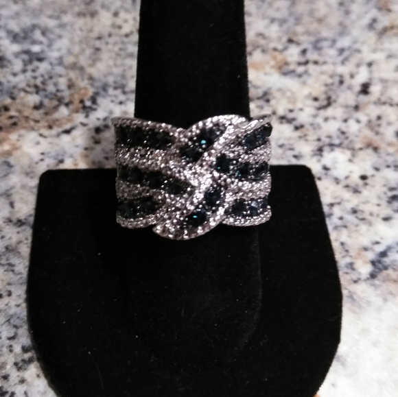 🆕 Sapphire Ring Set in 925 Silver - Picture 3 of 9